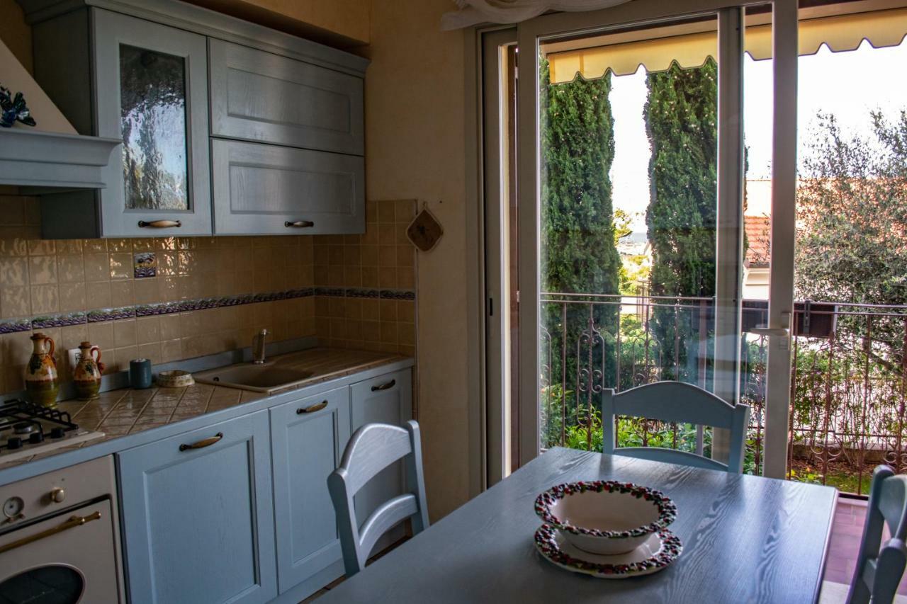 Villa Pineland Боргетто-Санто-Спирито Экстерьер фото